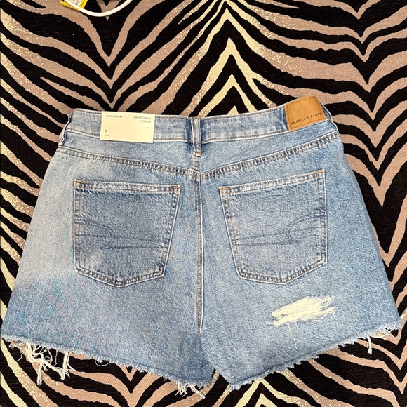 American Eagle Outfitters Light Blue Distressed Mom Shorts - Picture 2 of 3